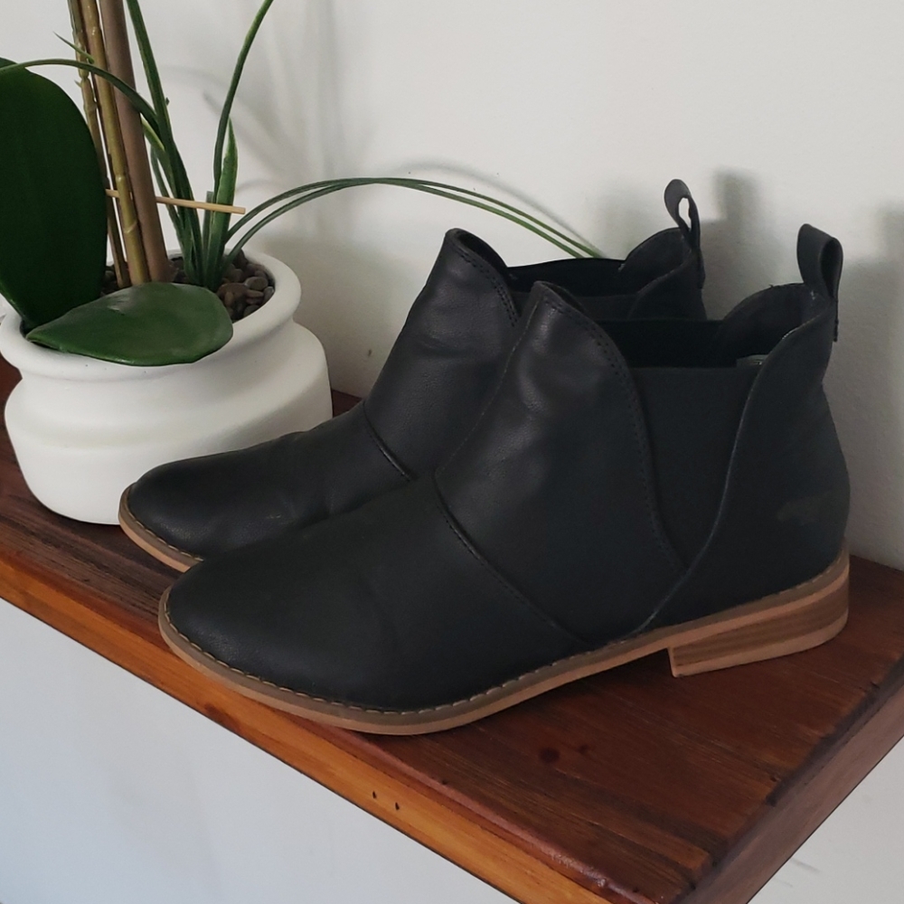 Rocket dog ankle boots